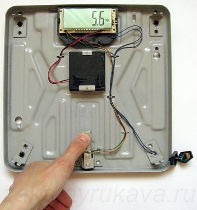 Деформация тензопластины весов MARTA MT-1650 в обход рычажной системы.