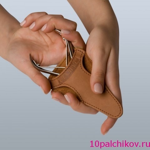 В инструменте важно все: и сами щипчики, и даже чехол для них!