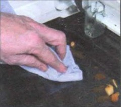 очистка углубления конфорки